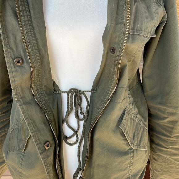 Jacket - Picture 2 of 4